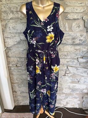 Navy Floral Sleeveless Jumpsuit with tie